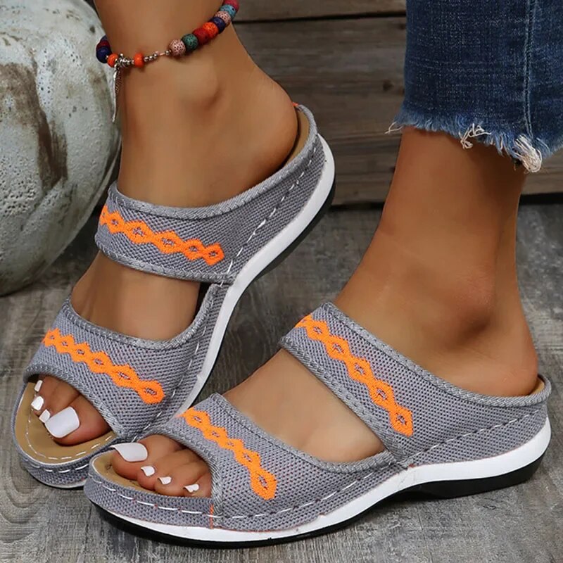 Unieke orthopedische leren sandalen