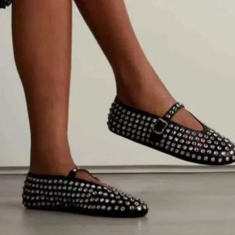 Chique flats met mini verstelbare band en gesp aan de zijkant