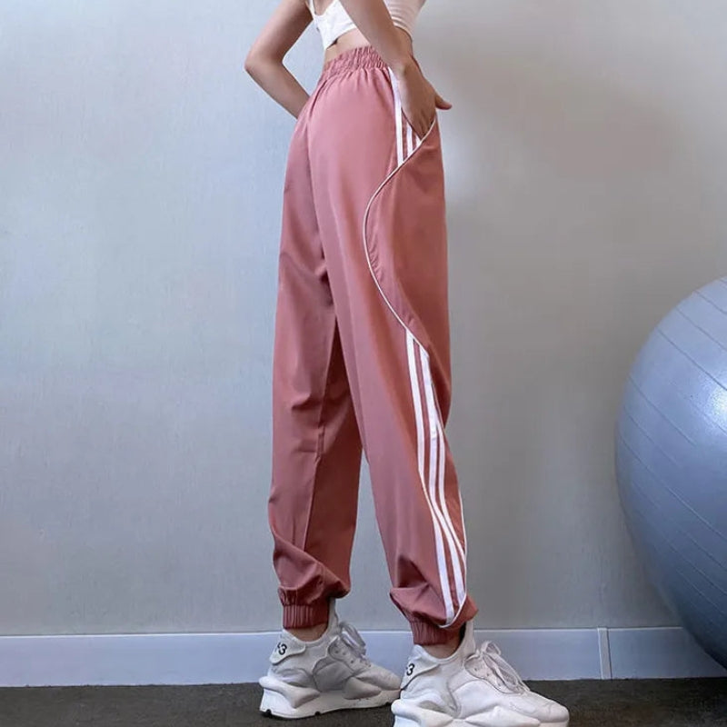 Moderne joggingbroek met relaxte pasvorm en verstelbare tailleband