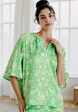 Groen gekleurde bloementop en pyjamaset