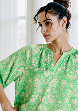 Groen gekleurde bloementop en pyjamaset