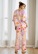 Roze Satijnen Pyjamaset met Bloemenprint