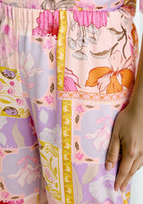 Roze Satijnen Pyjamaset met Bloemenprint
