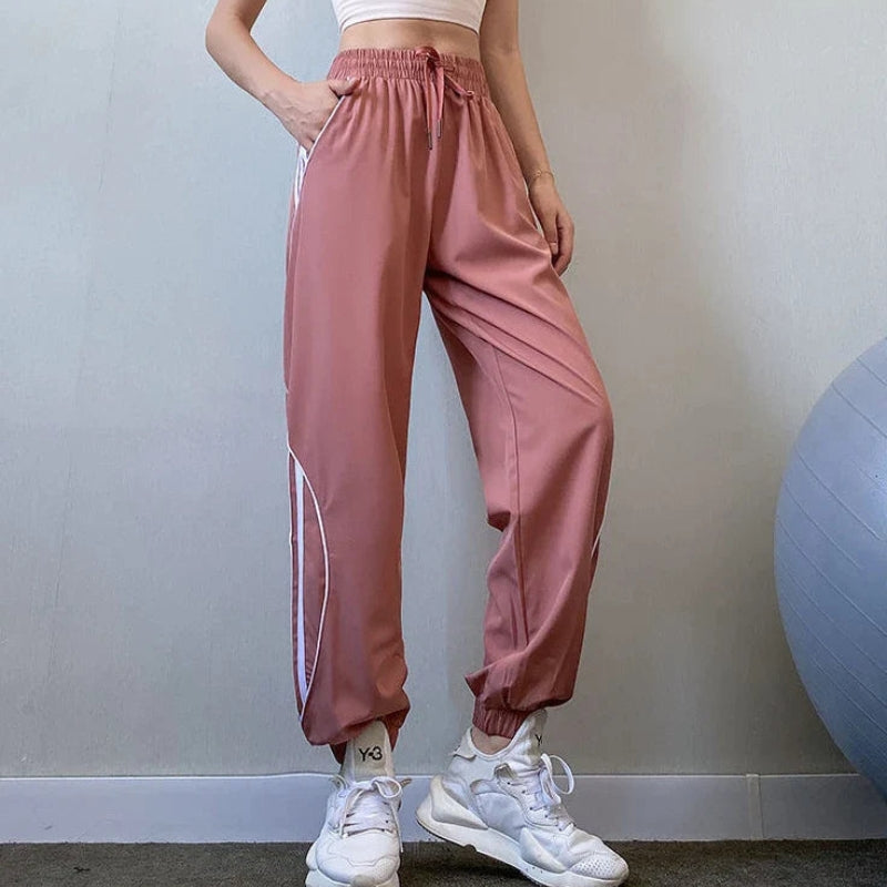 Moderne joggingbroek met relaxte pasvorm en verstelbare tailleband