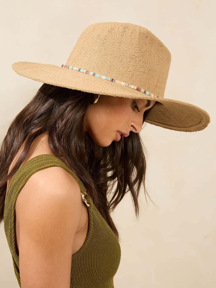 Grote zachte raffia Fedora hoed