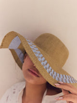 Beige en Blauwe Hoed met Brede Rand