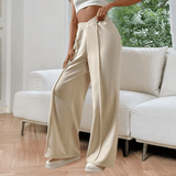 Relaxte rechte broek met elastische tailleband en flexibele pasvorm