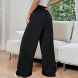 Relaxte rechte broek met elastische tailleband en flexibele pasvorm