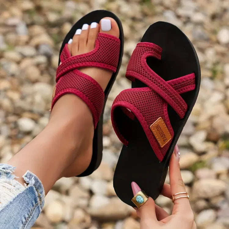 Orthopedische sandalen voor het corrigeren van eeltknobbels