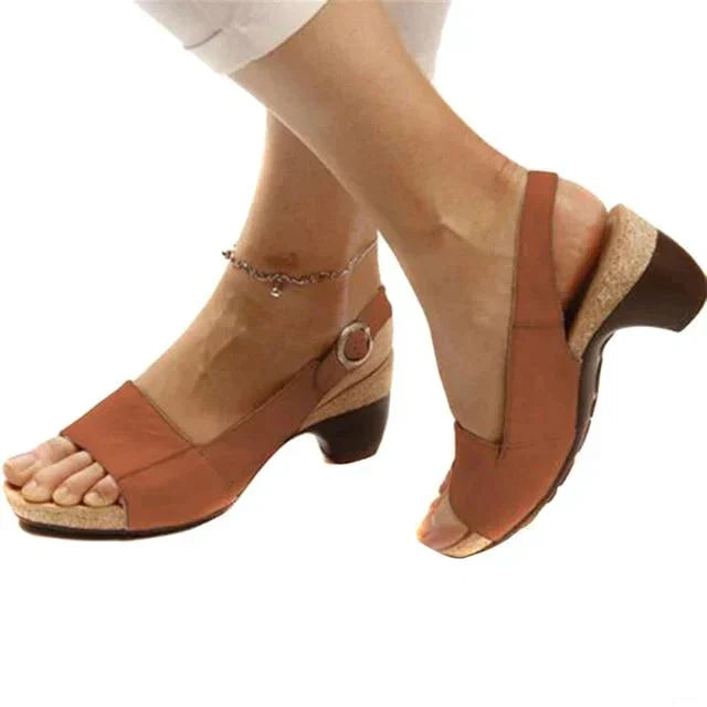 Orthopedische sandalen met hak